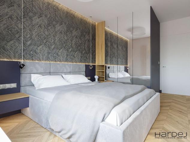 sypialnia podłoga jodełka francuska dąb tapicerowane łóżko